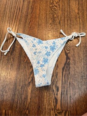 Hollister White Lace Tie-Side Bikini Bottoms with Blue Floral Embroidery